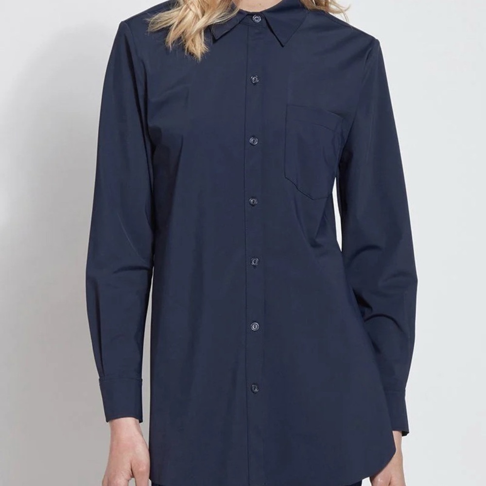 LYSSE True Navy Schiffer Stretch Microfiber Button Down Blouse Shirt L